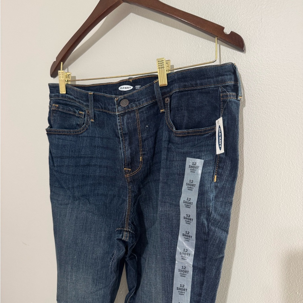 NWT Old Navy Women’s Curvy Skinny size 12 Short Petite Dark Wash - Picture 2 of 7